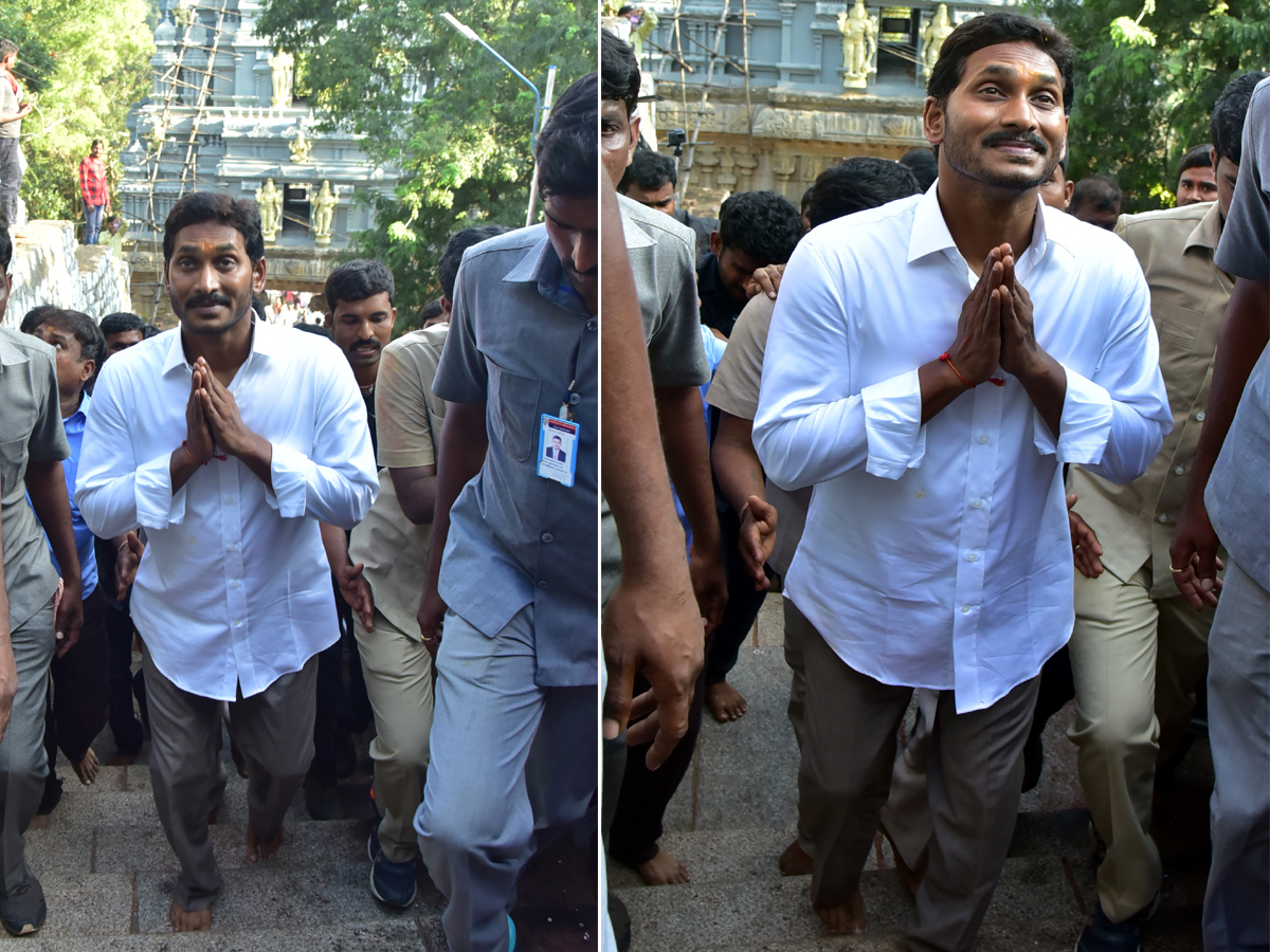 YS Jagan Mohan Reddy in Tirumala Photo Gallery - Sakshi11