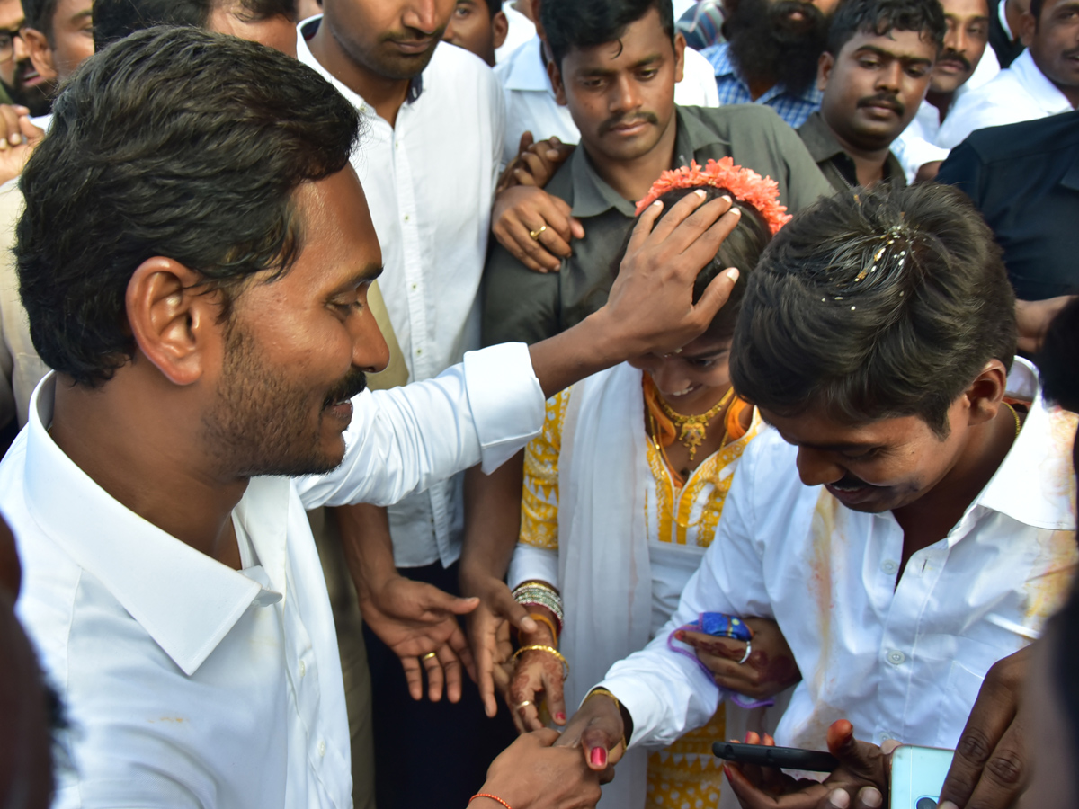 YS Jagan Mohan Reddy in Tirumala Photo Gallery - Sakshi23