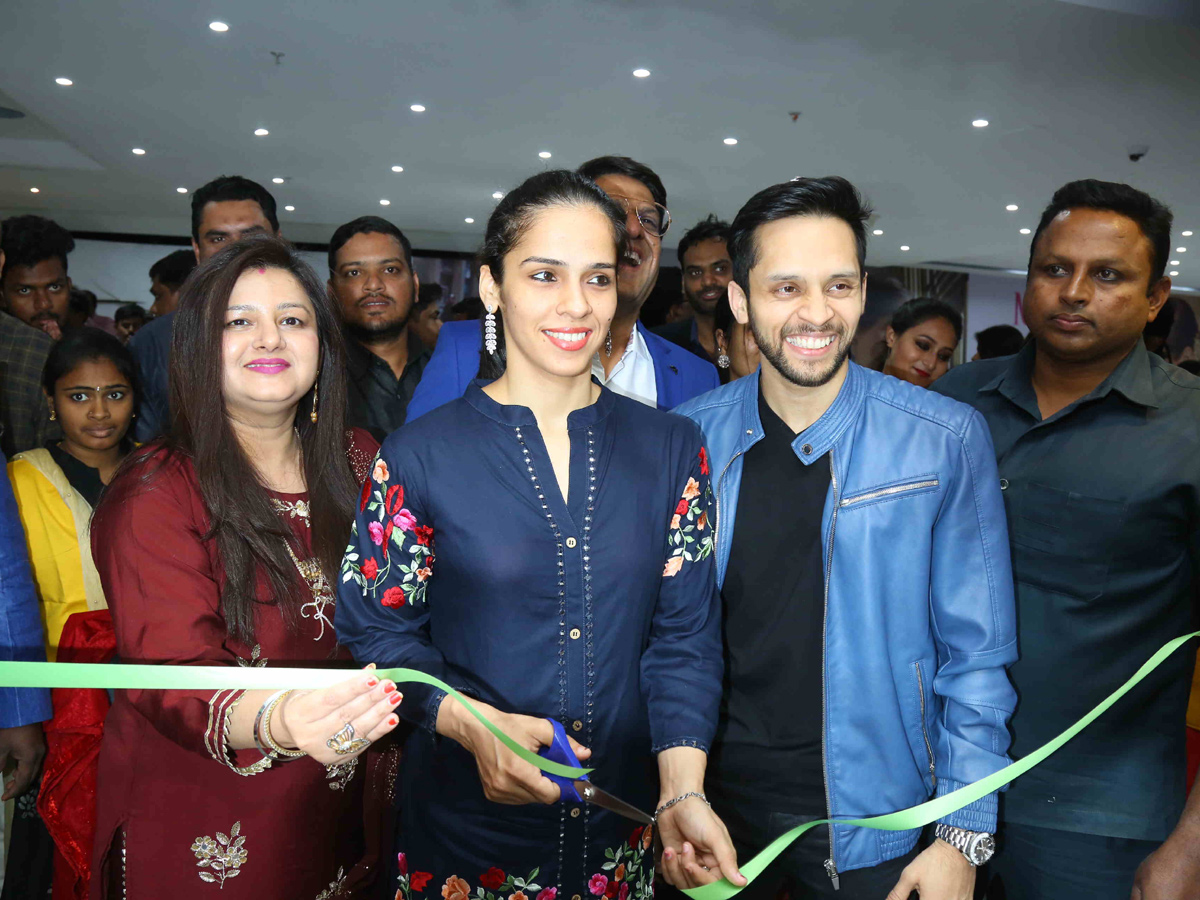 Badminton Players Saina Nehwal and Parupalli Kashyap Photo Gallery - Sakshi1