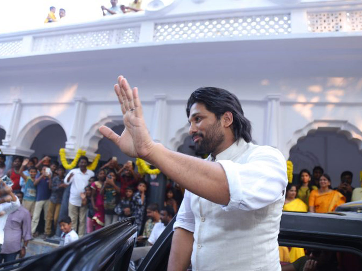 Allu Arjun Sankranthi Celebrations PHoto Gallery - Sakshi2