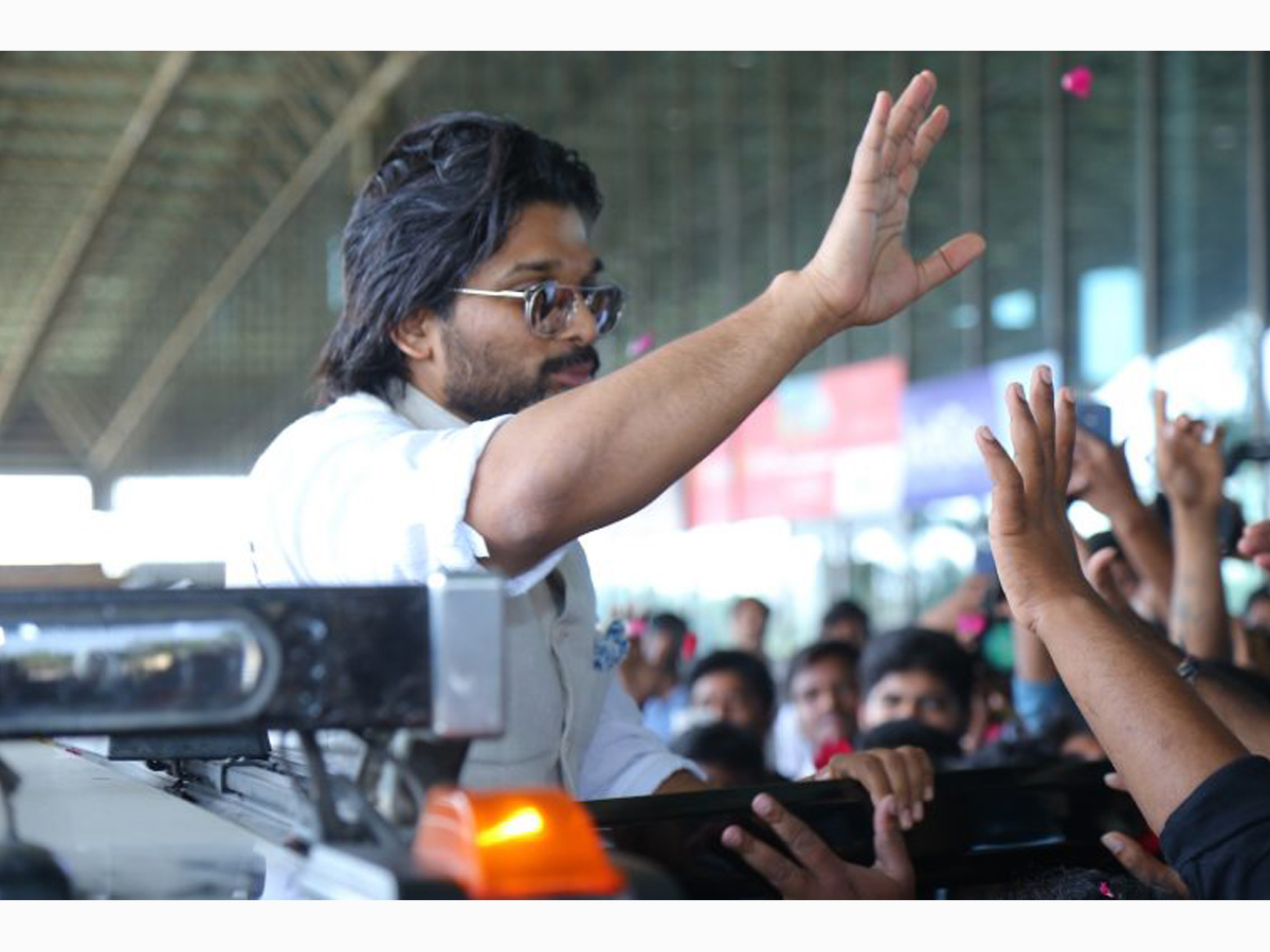 Allu Arjun Sankranthi Celebrations PHoto Gallery - Sakshi5