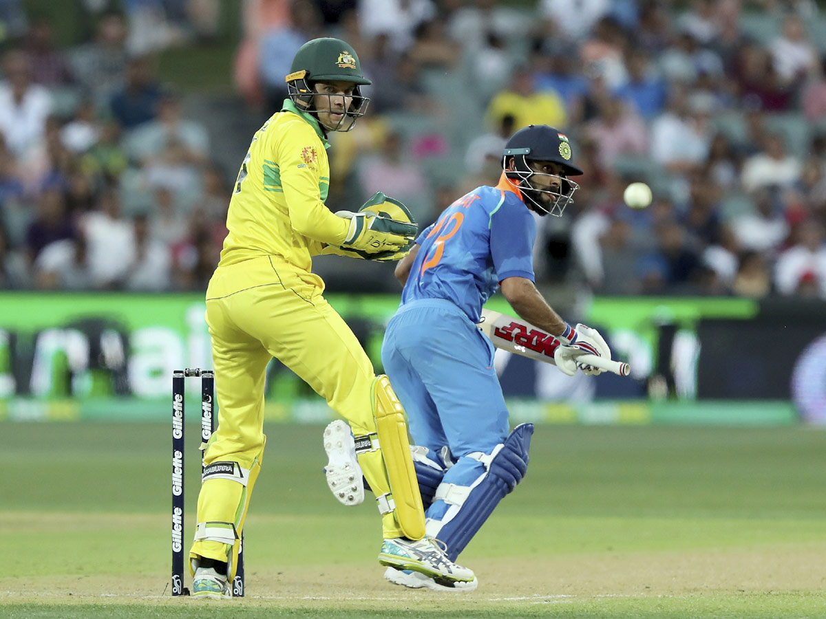 India won second one day match with Australia - Sakshi6