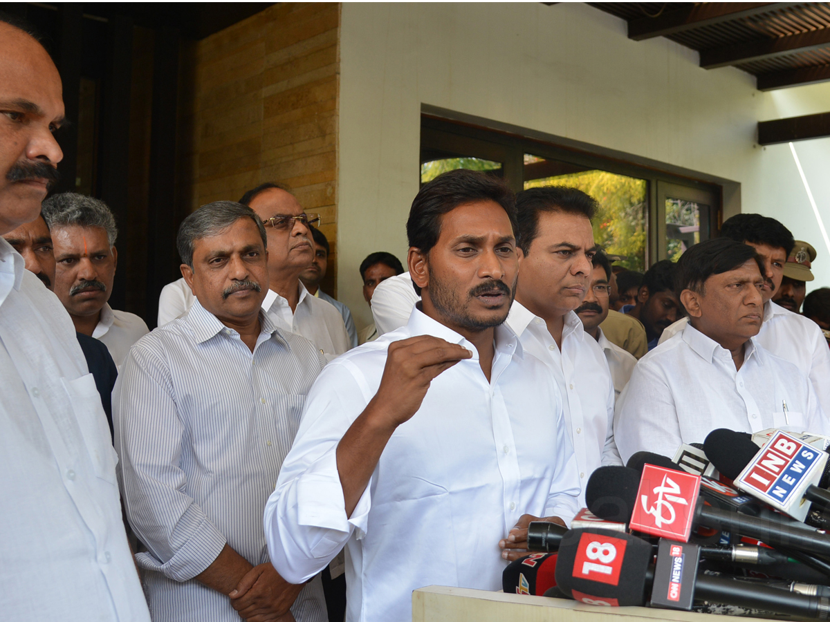 KTR Meets YS Jagan Photo Gallery - Sakshi9