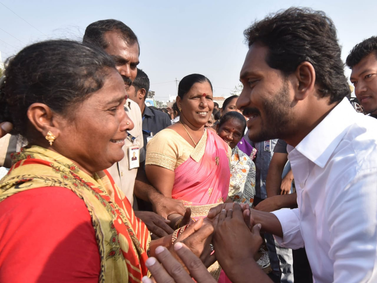 YS jagan padayatra at Srikakulam photo gallery - Sakshi1