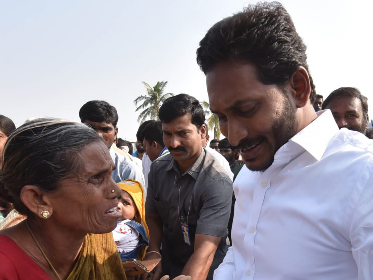 YS jagan padayatra at Srikakulam photo gallery - Sakshi11