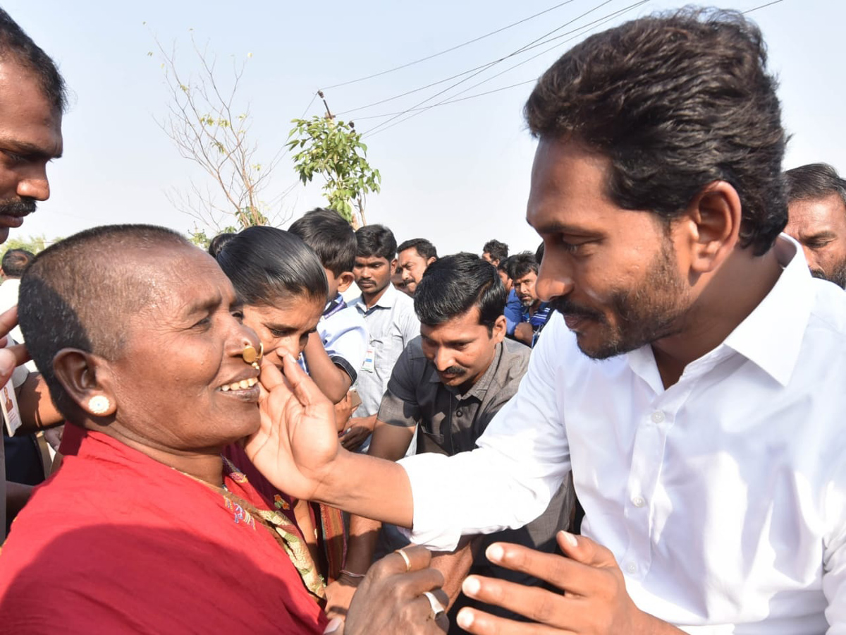 YS jagan padayatra at Srikakulam photo gallery - Sakshi5