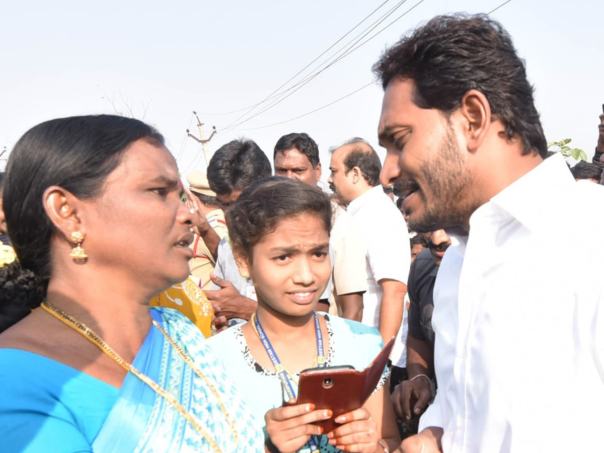 YS jagan padayatra at Srikakulam photo gallery - Sakshi7