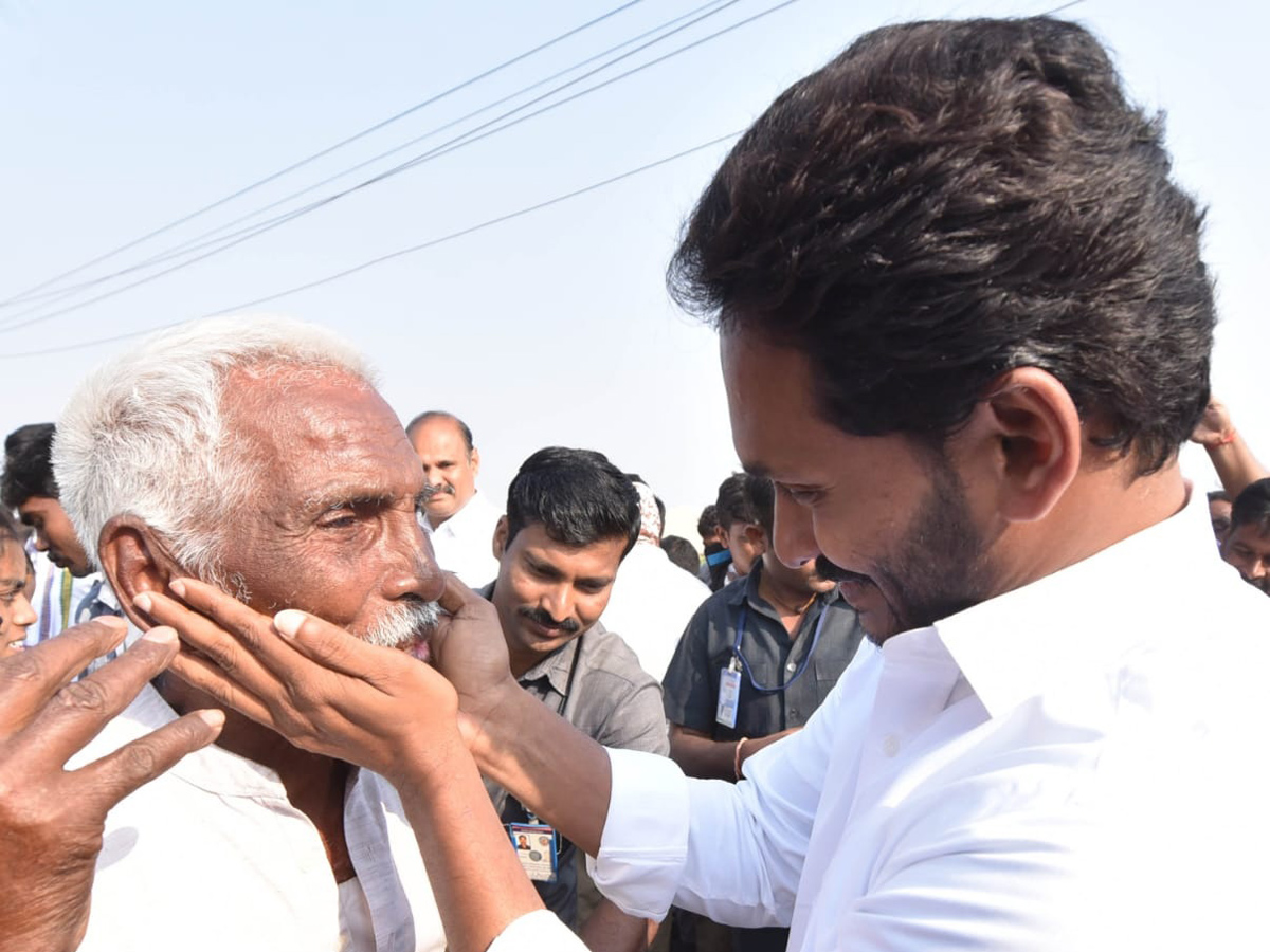 YS jagan padayatra at Srikakulam photo gallery - Sakshi9