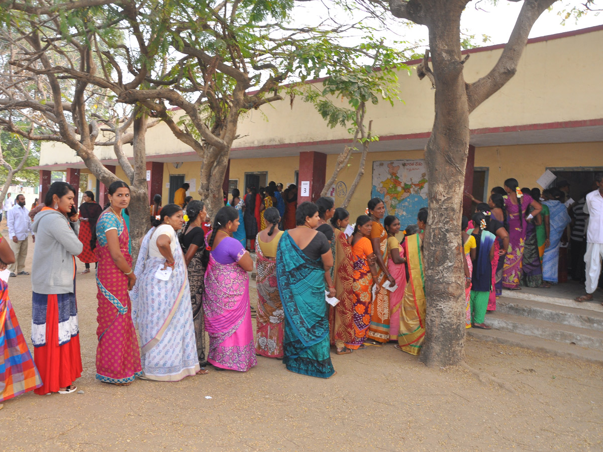 Telangana Panchayat Elections 2019 Photo Gallery - Sakshi11