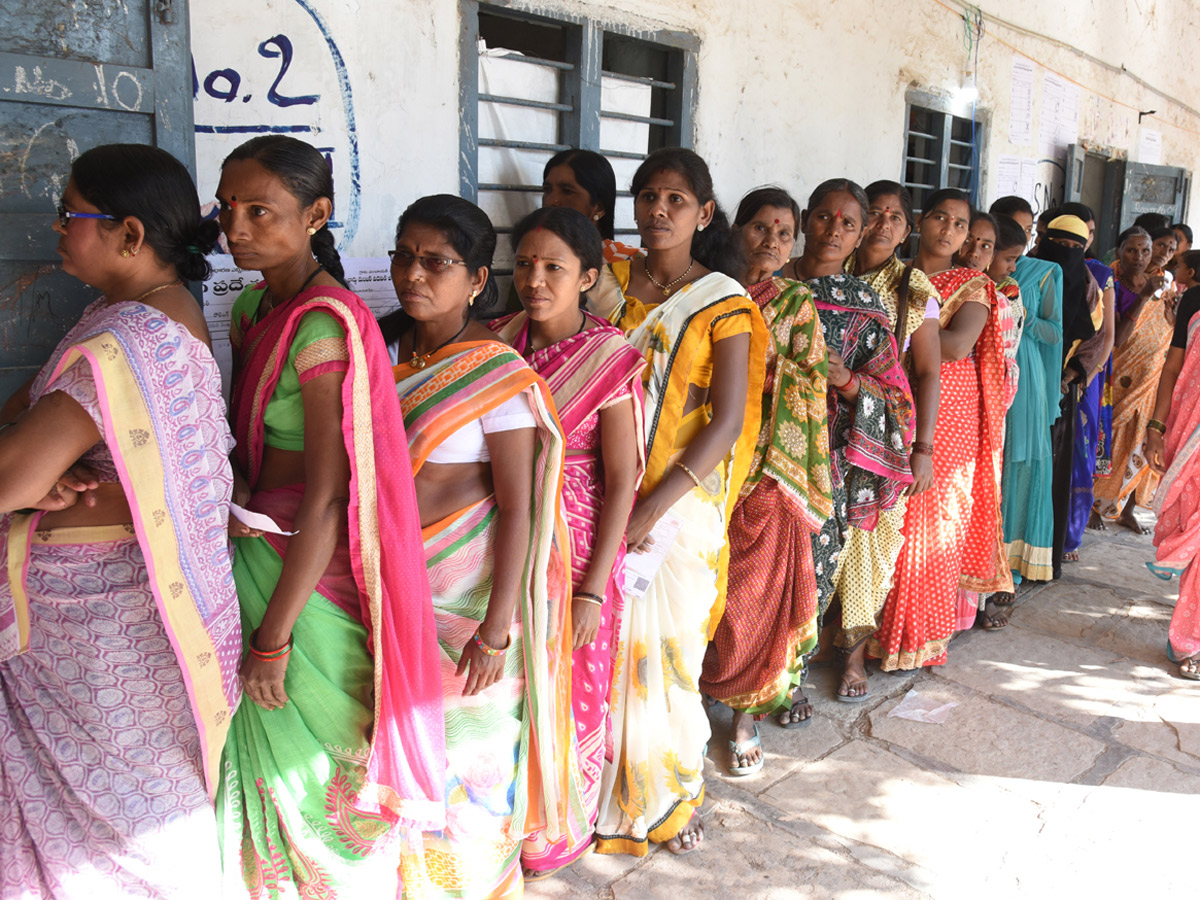 Telangana Panchayat Elections 2019 Photo Gallery - Sakshi2