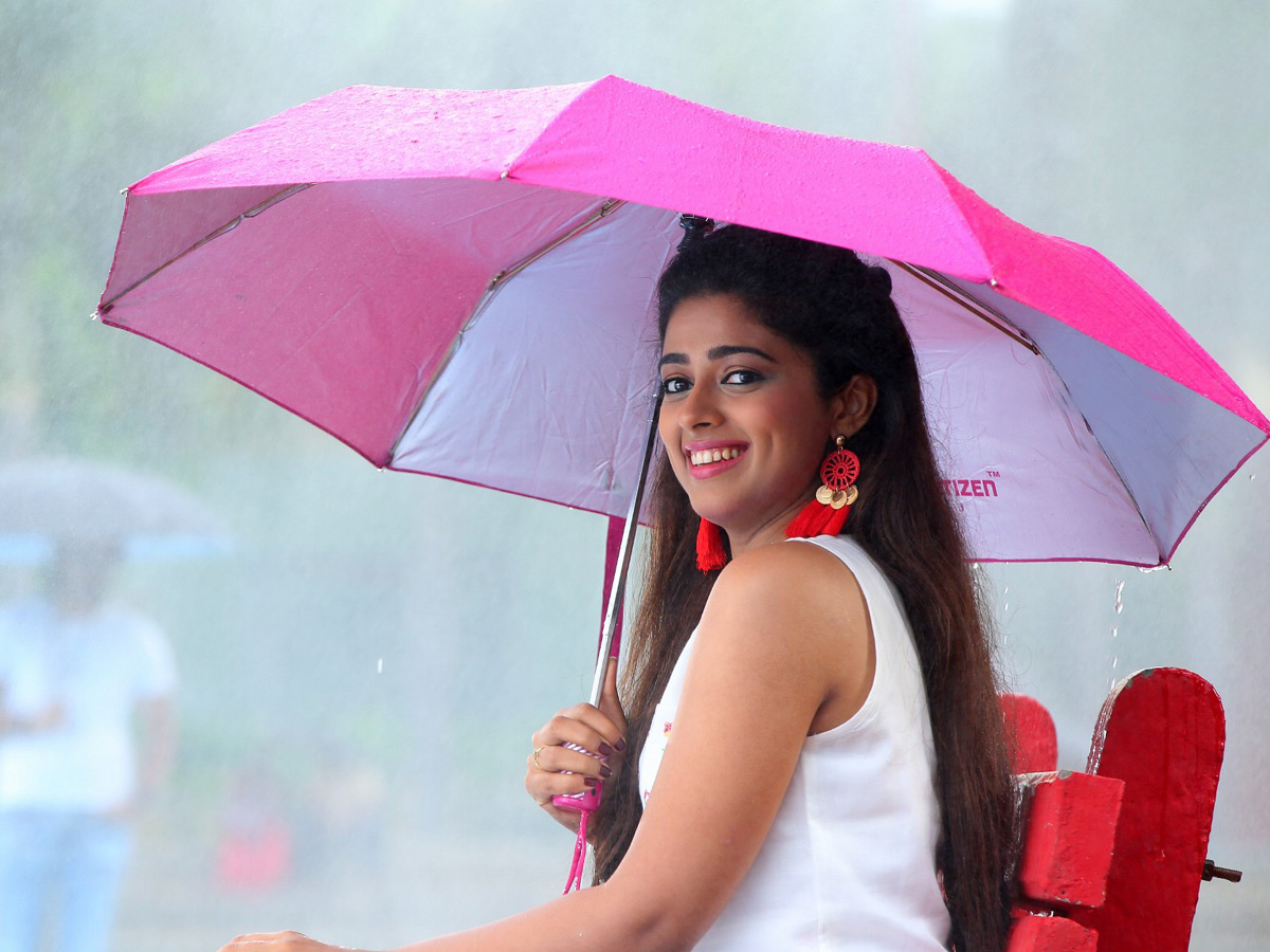 Prema katha chitram2 movie stills photo gallery - Sakshi17