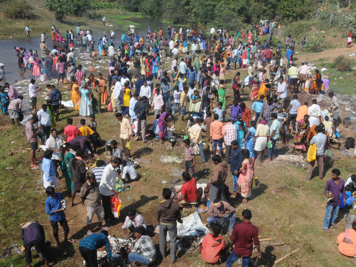 Sambara Polamamba Jatara Celebrations in Sambarapura Photo Gallery - Sakshi4