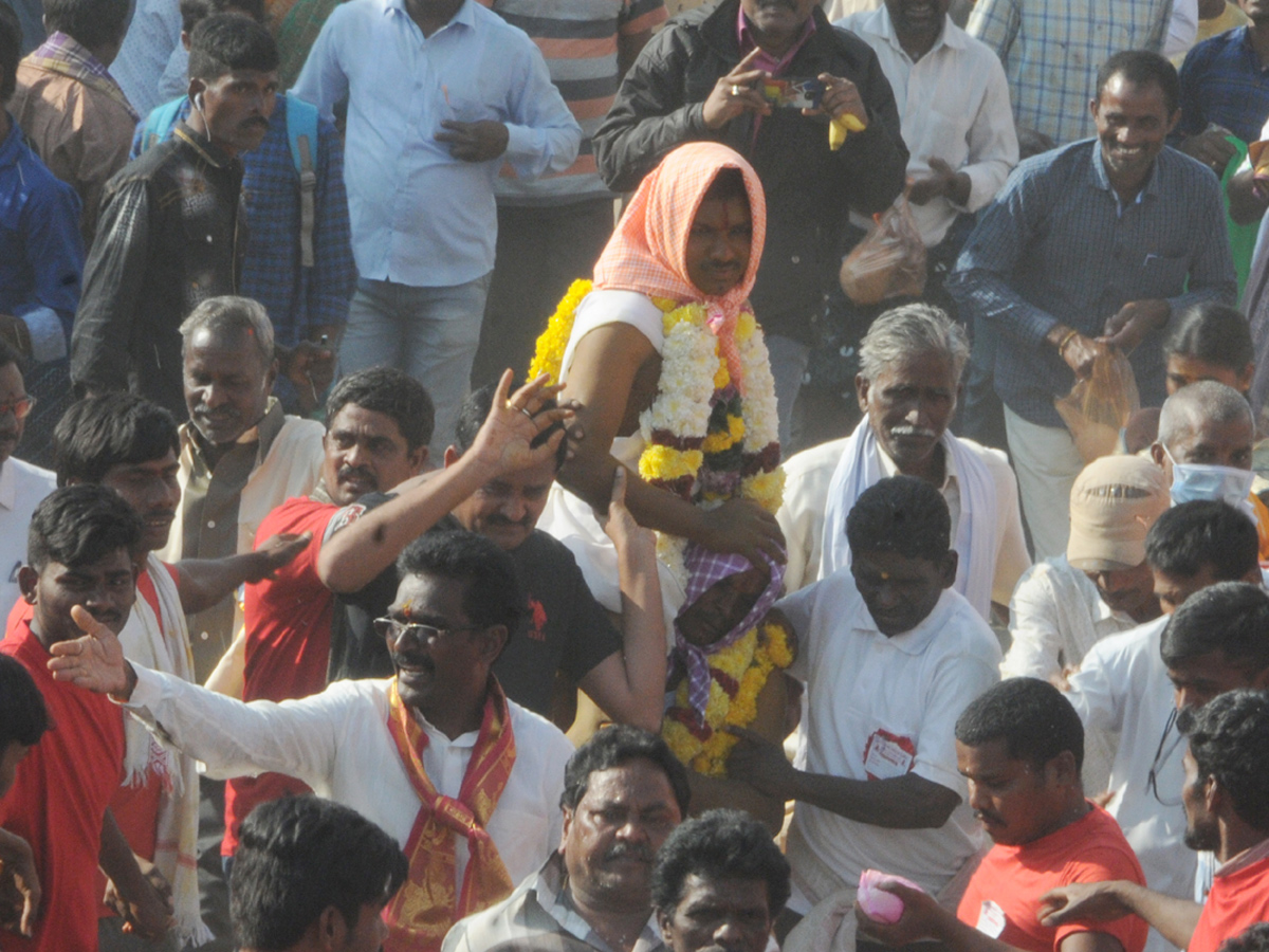 Sambara Polamamba Jatara Celebrations in Sambarapura Photo Gallery - Sakshi7