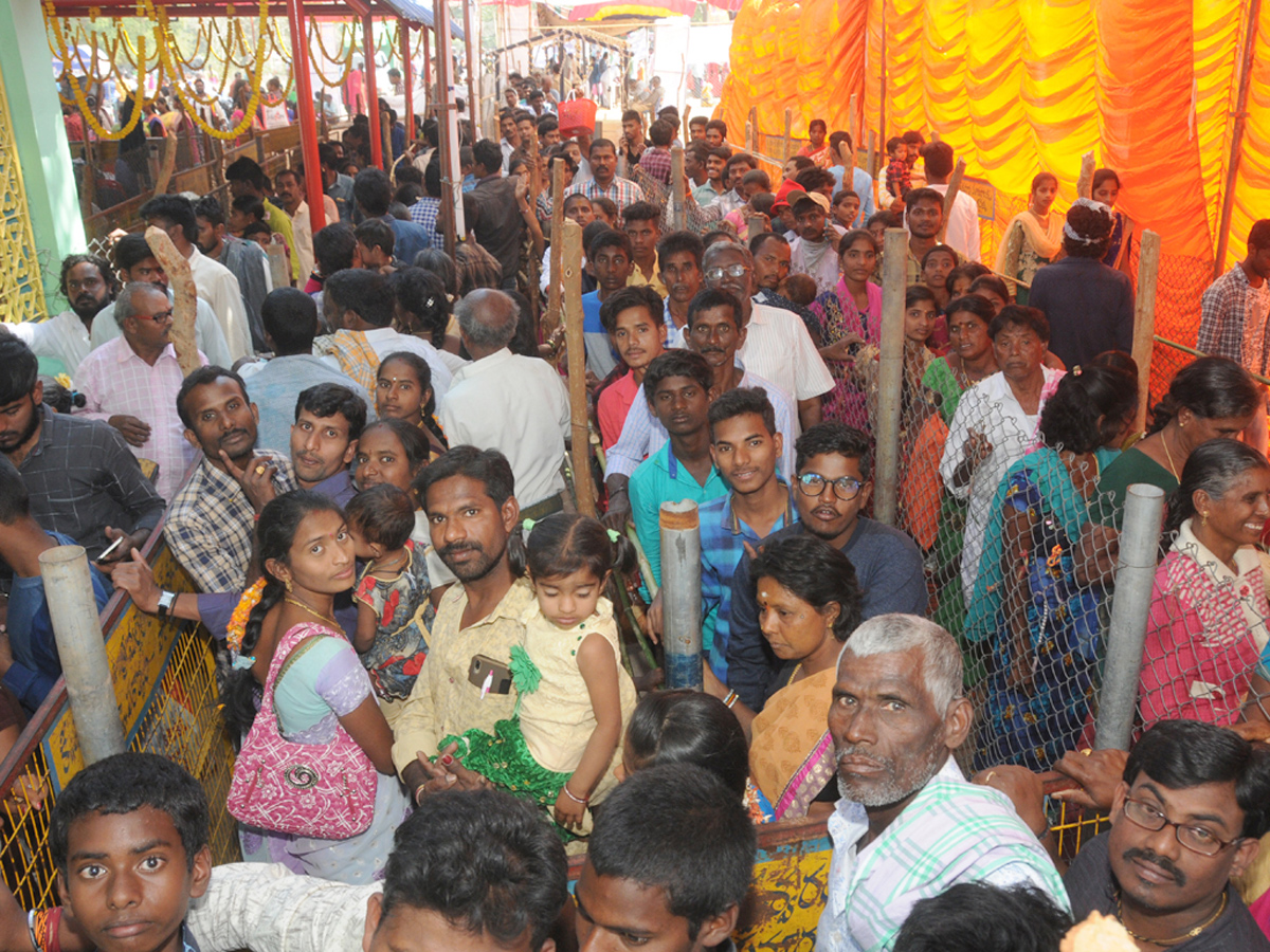 Sambara Polamamba Jatara Celebrations in Sambarapura Photo Gallery - Sakshi9