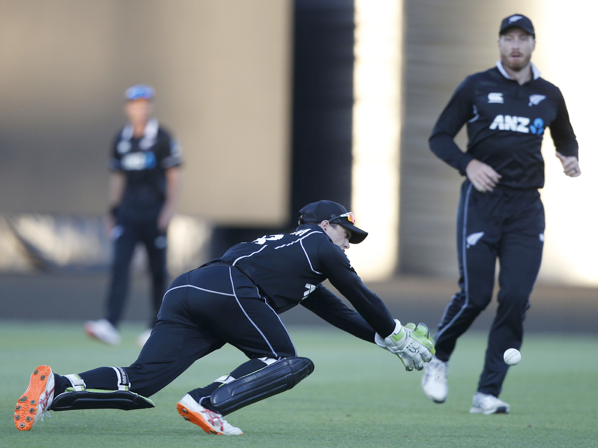 India won first one day match with newzealand photo Gallery - Sakshi20