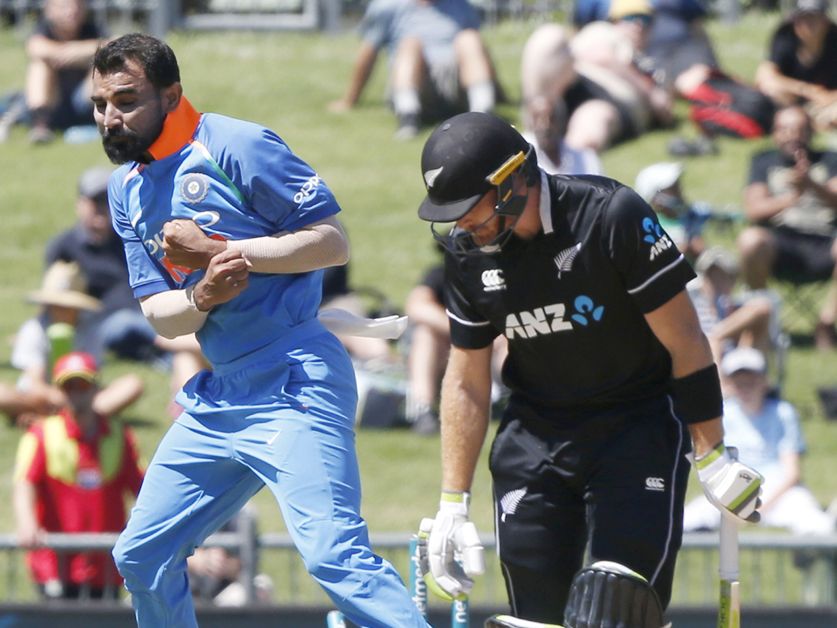 India won first one day match with newzealand photo Gallery - Sakshi5