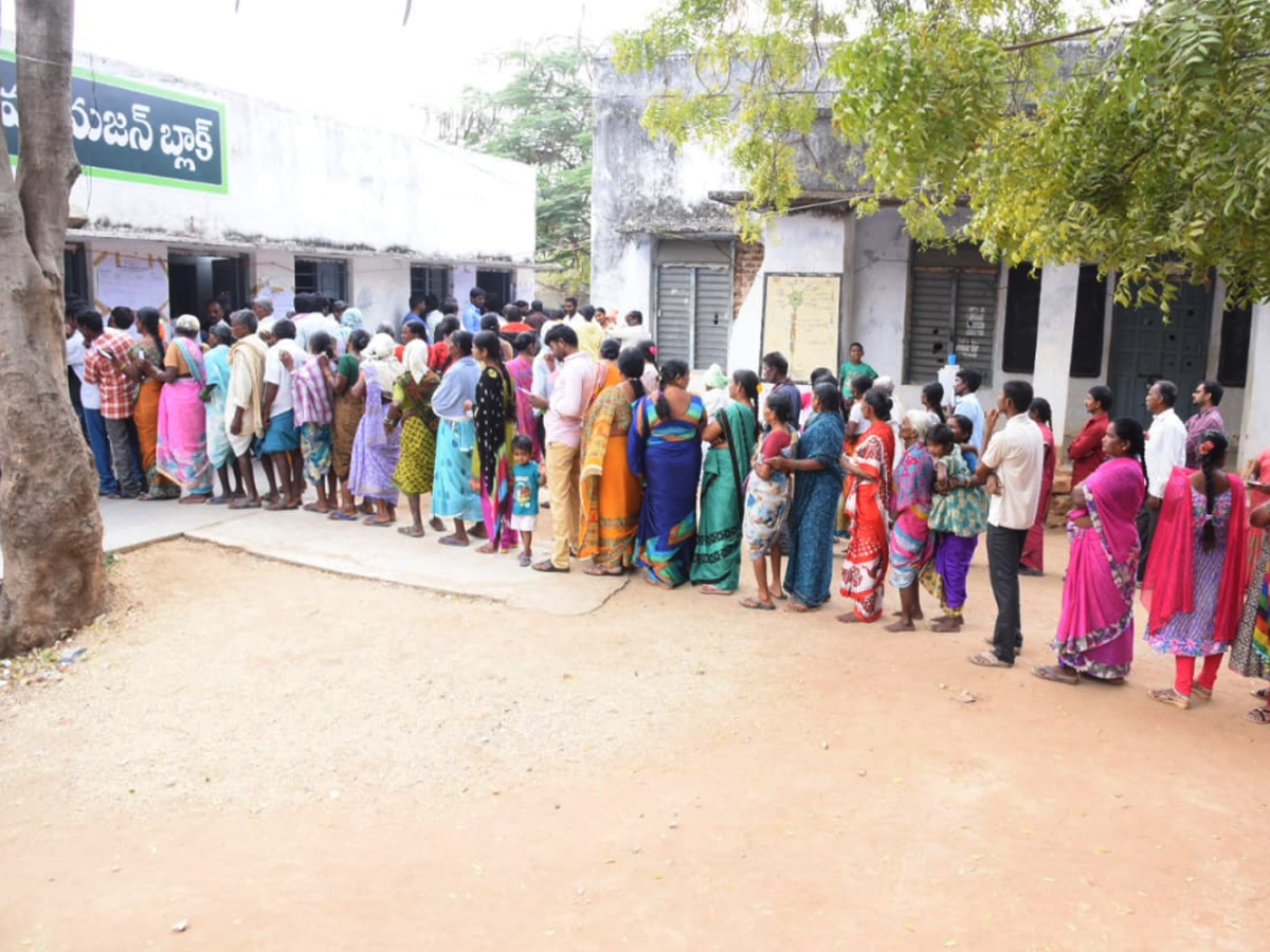 grama panchayat election in telangana Photo Gallery - Sakshi11