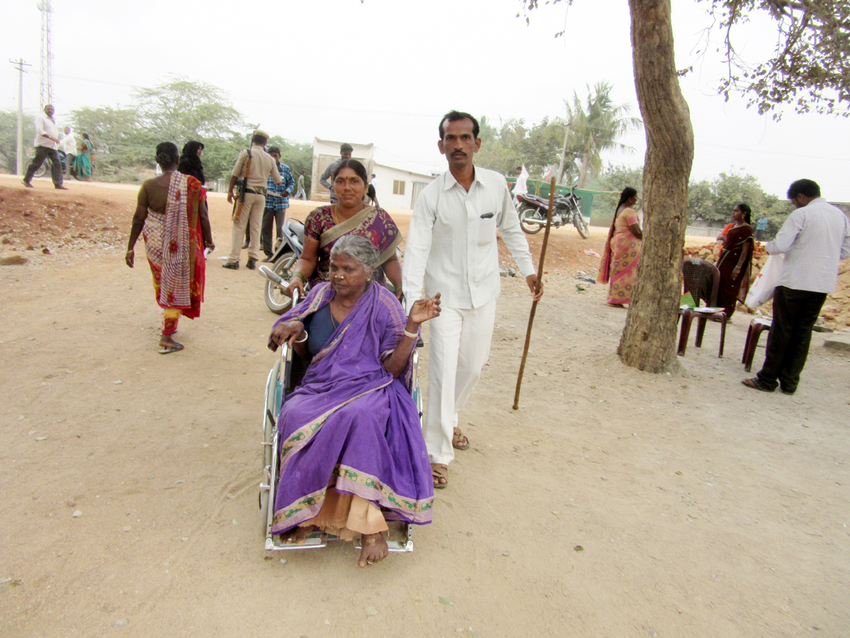 grama panchayat election in telangana Photo Gallery - Sakshi8