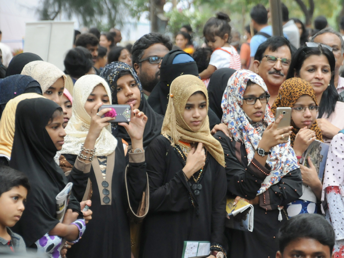 Hyderabad Literary Festival at Hyderabad Public School Photo Gallery - Sakshi8