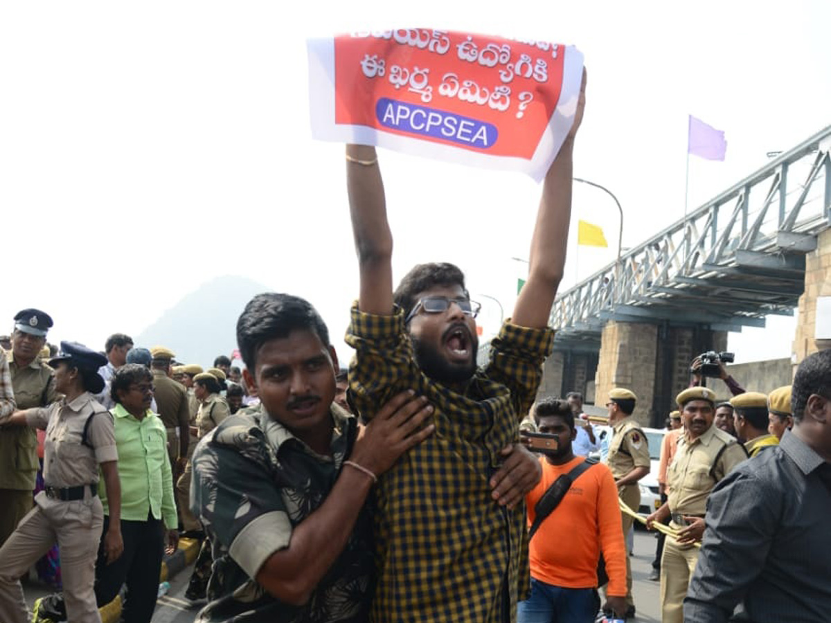 CPS Employee Union Calls For Chalo Assembly Photo Gallery - Sakshi23