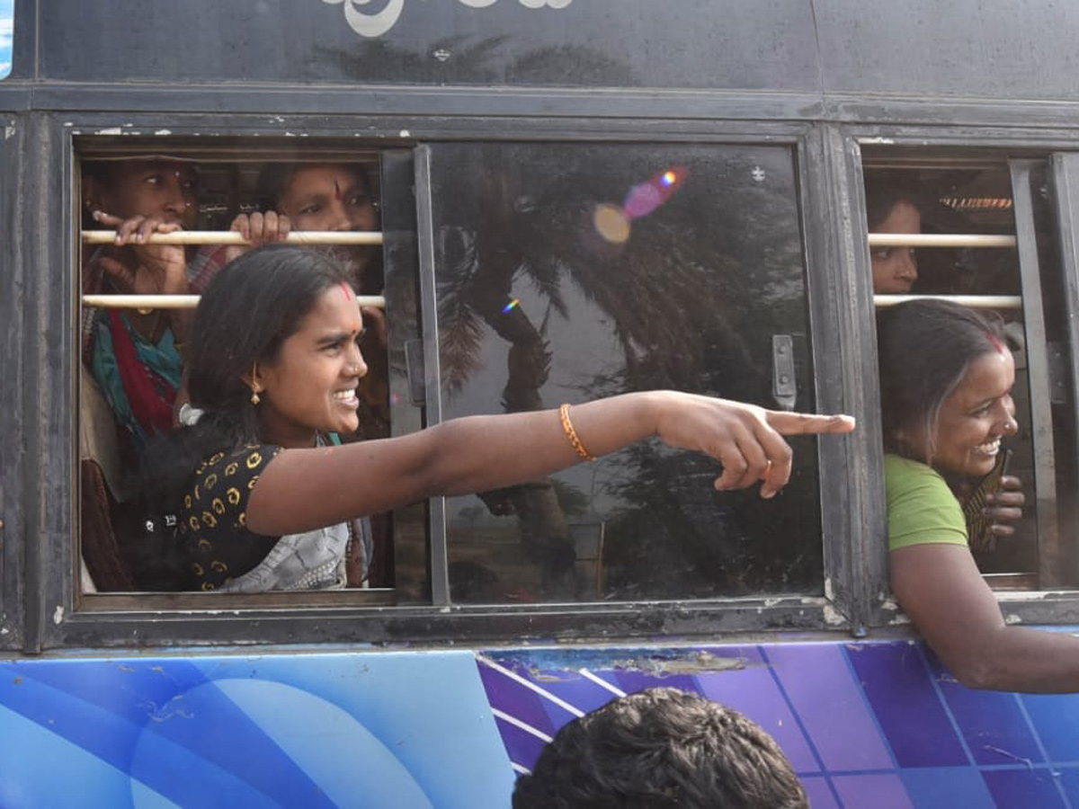 YS jagan padayatra at Sikakulam District photo gallery - Sakshi10