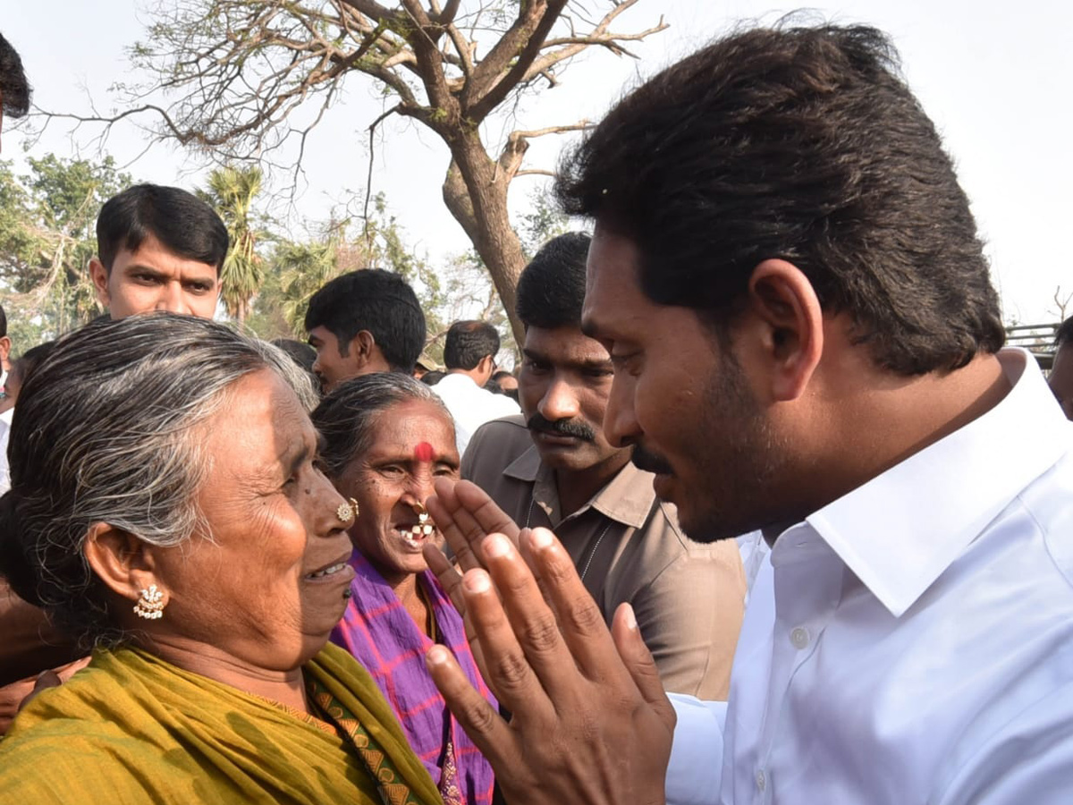 YS jagan padayatra at Sikakulam District photo gallery - Sakshi14