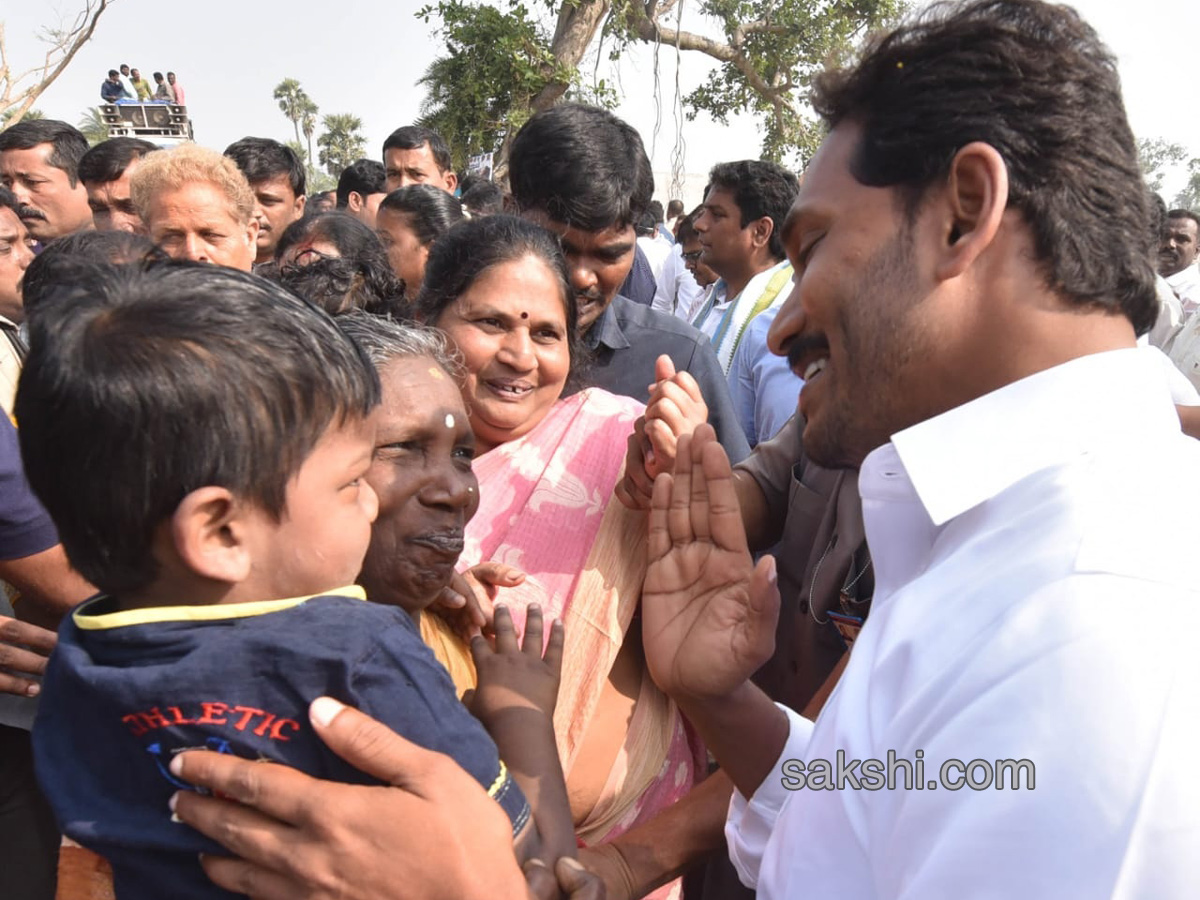 338th Day PrajaSankalpaYatra - Sakshi17