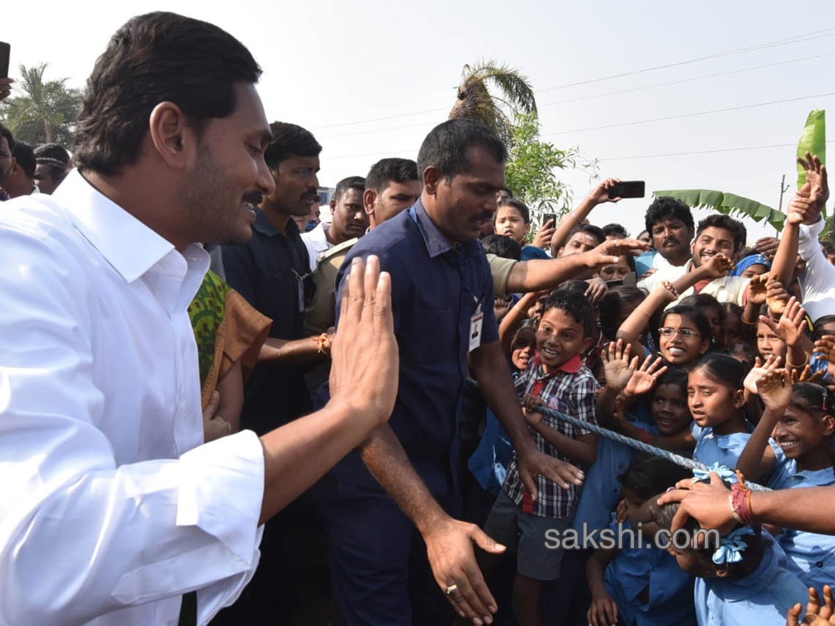 338th Day PrajaSankalpaYatra - Sakshi18
