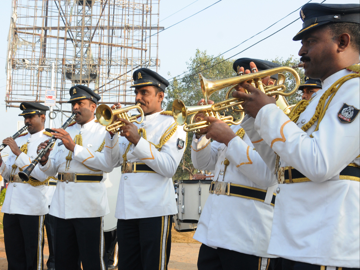 CISF at Necklace road Photo Gallery - Sakshi12