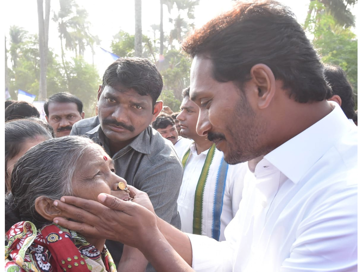 YS Jagan PrajaSankalpaYatra Day 339th Photo Gallery - Sakshi2