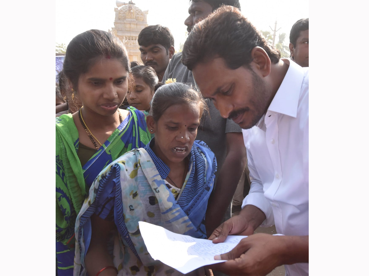 YS Jagan PrajaSankalpaYatra Day 339th Photo Gallery - Sakshi13