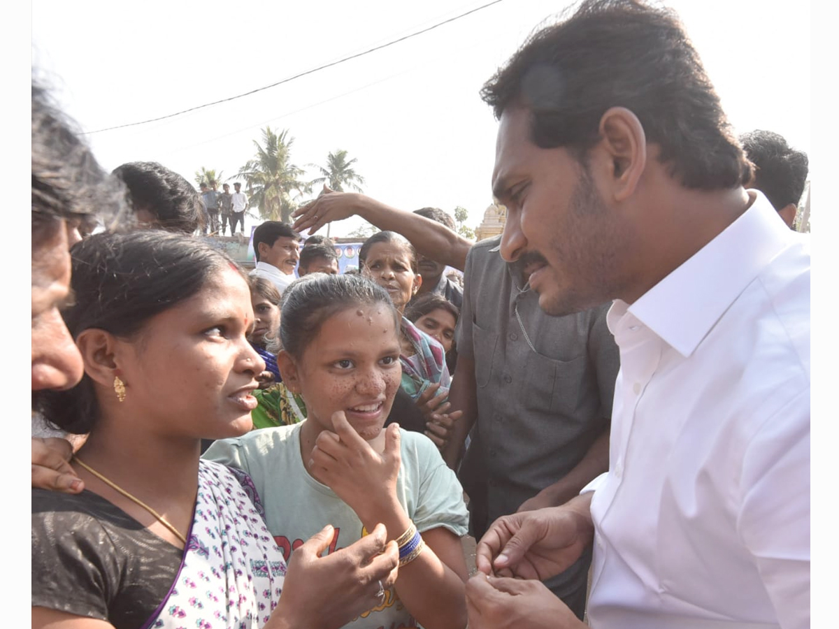 YS Jagan PrajaSankalpaYatra Day 339th Photo Gallery - Sakshi3