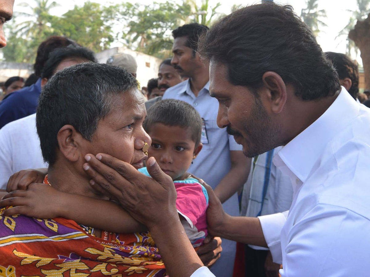 YS Jagan PrajaSankalpaYatra Day 340th Photo Gallery - Sakshi32