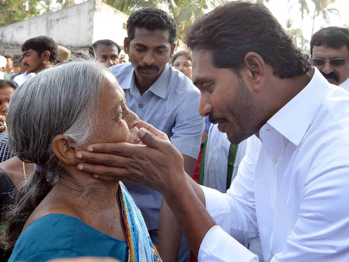 YS Jagan PrajaSankalpaYatra Day 340th Photo Gallery - Sakshi44