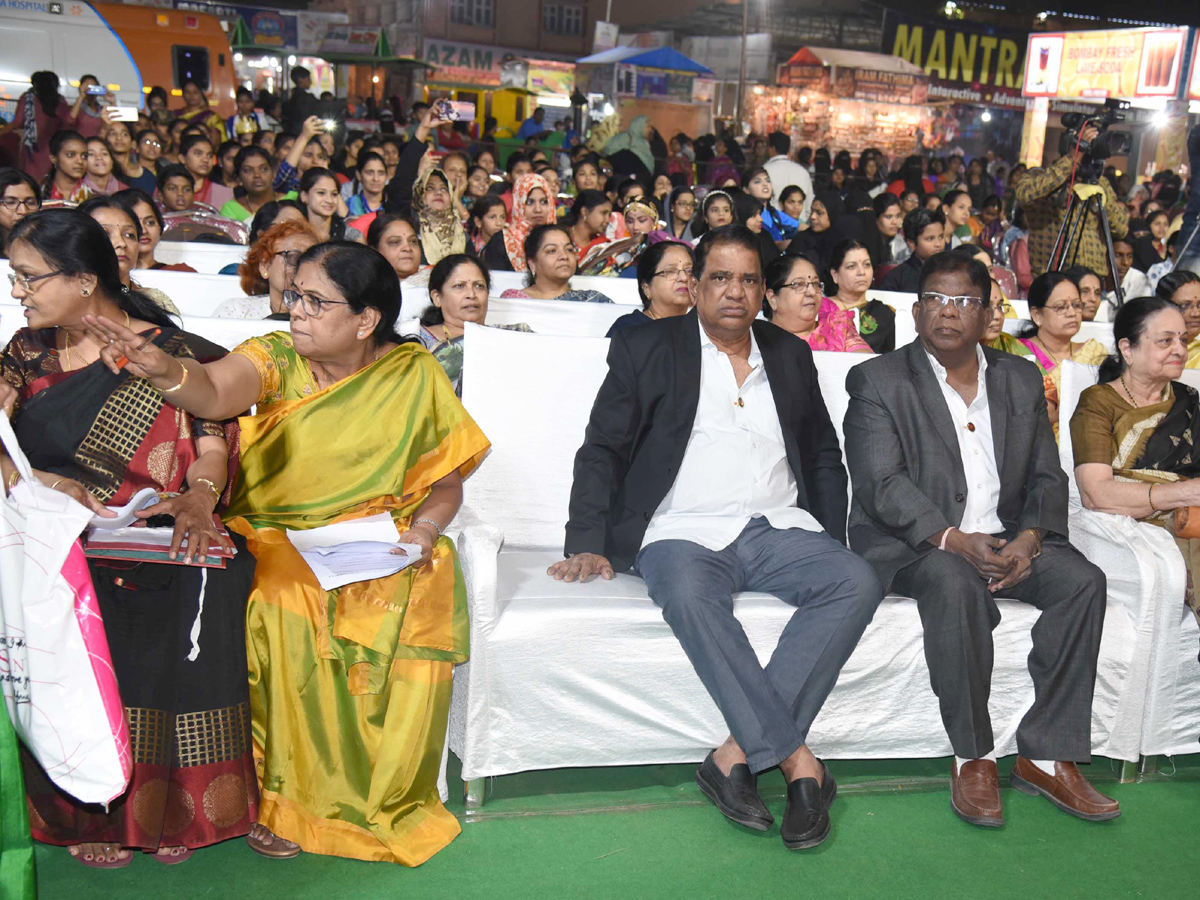 Ladies Special Day At Nampally Numaish Exhibition 2019 Photo Gallery - Sakshi7