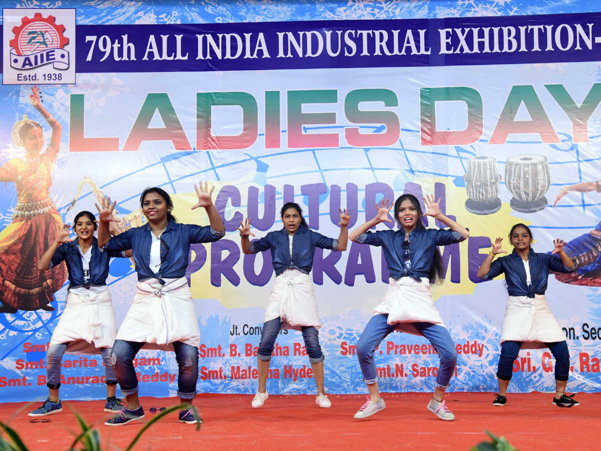 Ladies Special Day At Nampally Numaish Exhibition 2019 Photo Gallery - Sakshi1