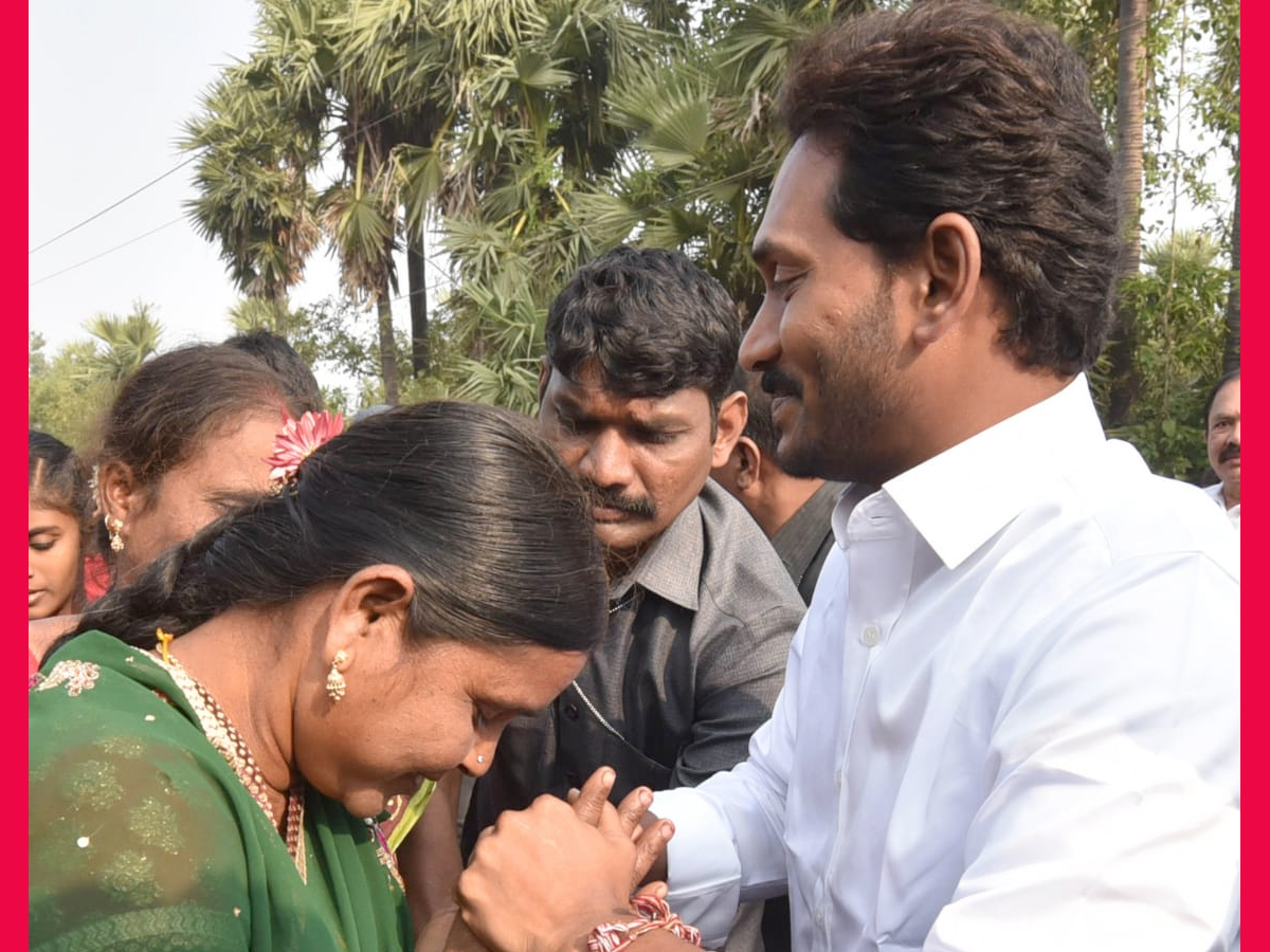 YS Jagan PrajaSankalpaYatra Day 341 Photo Gallery - Sakshi5