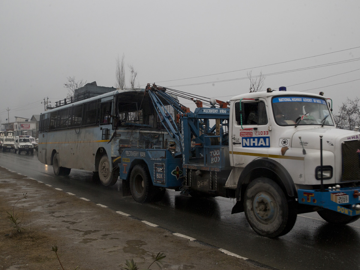 Terrorists Attack In CRPF jawans Pulwama Photo Gallery - Sakshi18