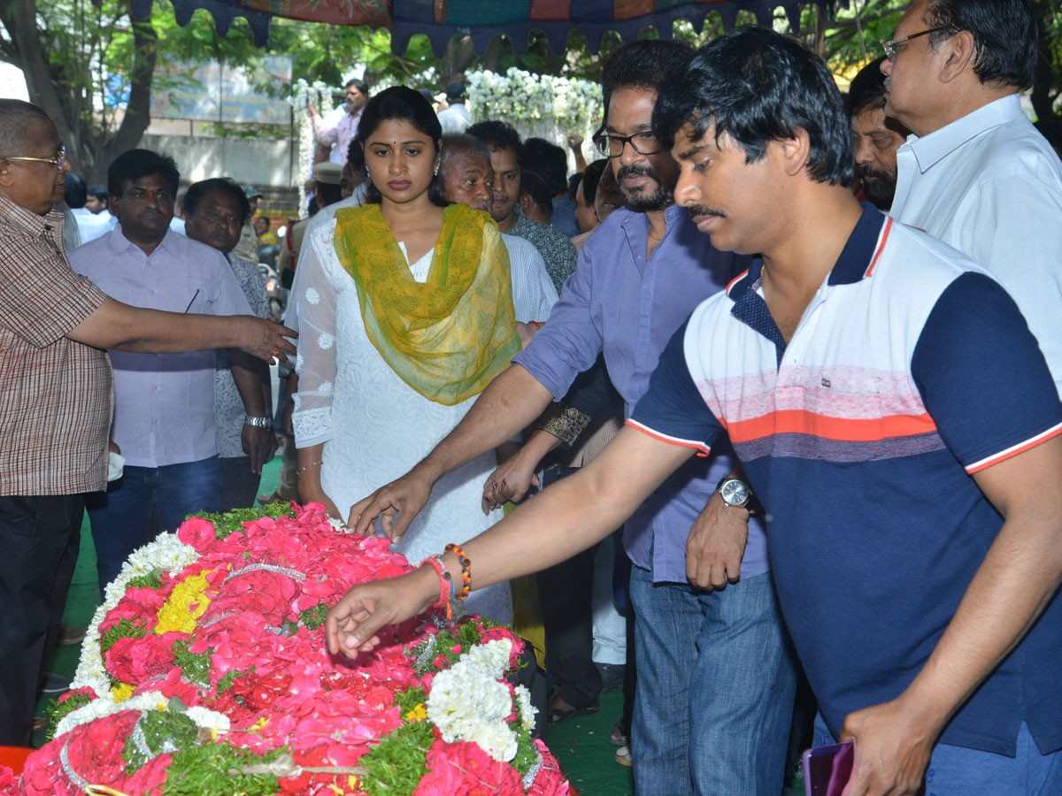 Kodi Ramakrishna death Photo Gallery - Sakshi14