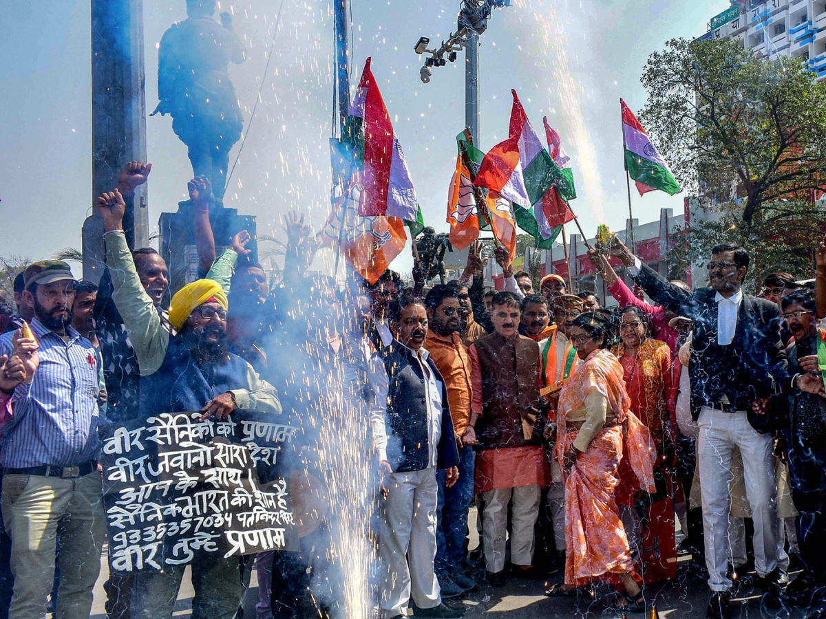 Nation celebrates indian air forces anti terror strikes Photo Gallery - Sakshi5