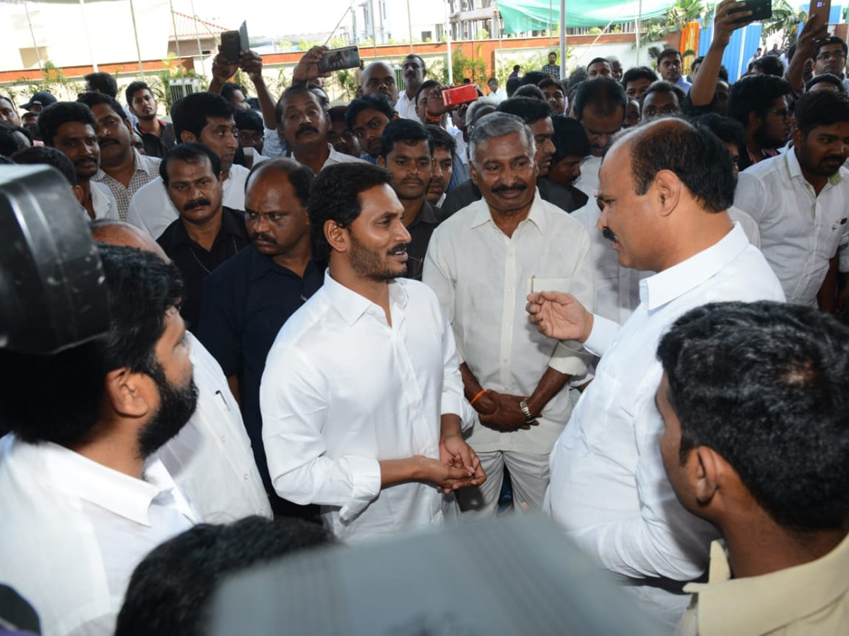 Ys Jagan New House Warming Ceremony In Tadepalli - Sakshi24