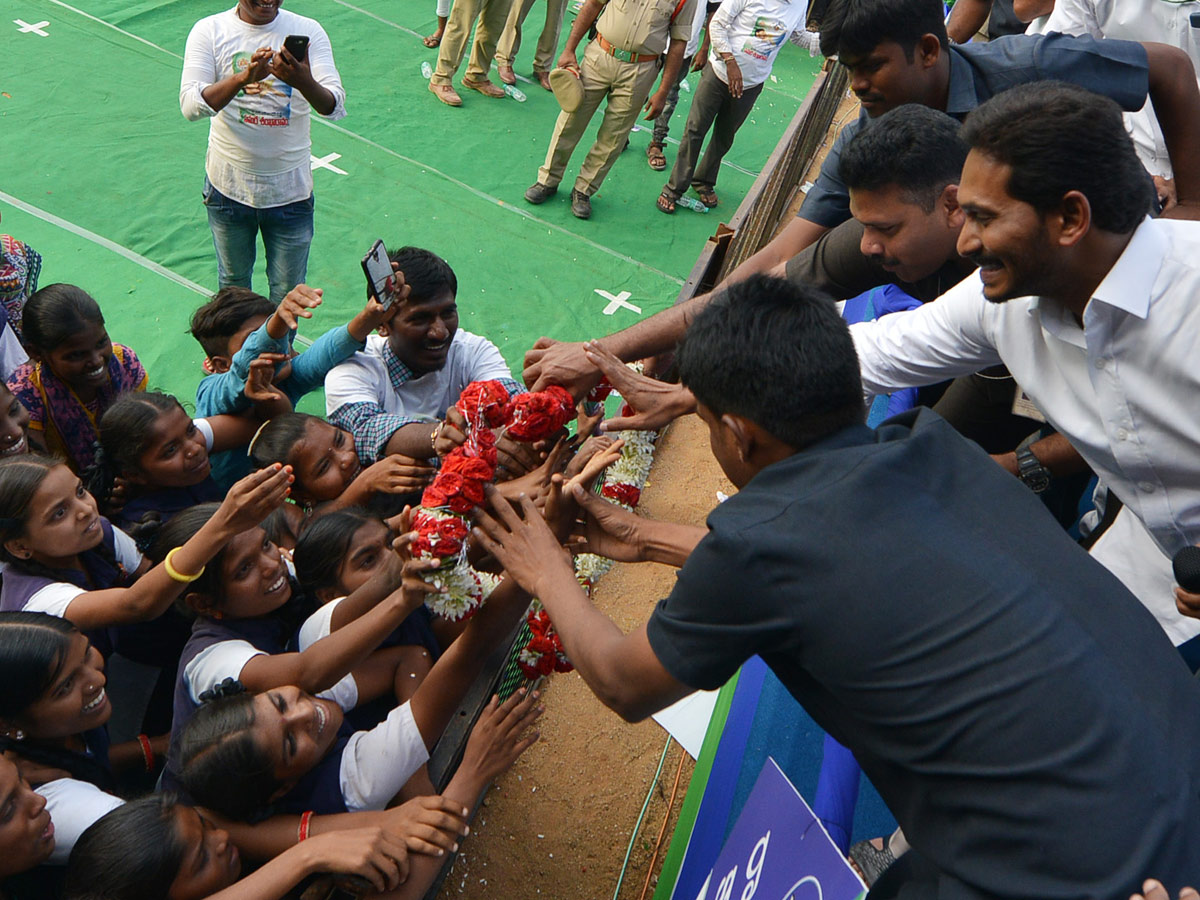 YSRCP Samara Shankharavam in Ysr District Photo Gallery - Sakshi12