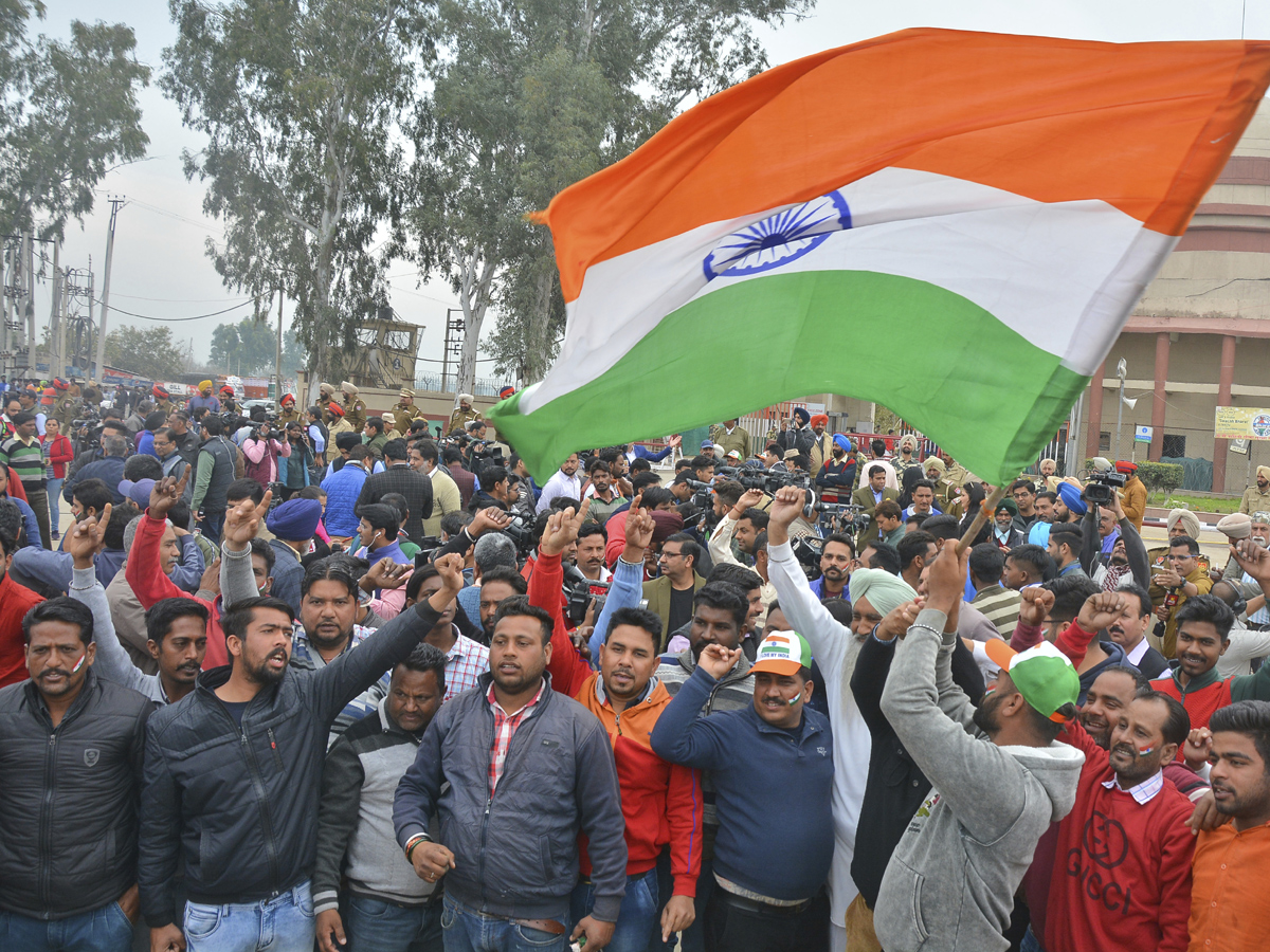 People celebrate across nation as Abhinandan Varthaman is on his way Photo Gallery - Sakshi9