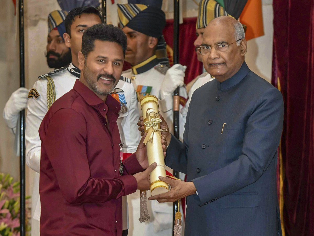  PRESIDENT KOVIND CONFERS PADMA AWARDS AT RASHTRAPATI BHAVAN Photo Gallery - Sakshi11