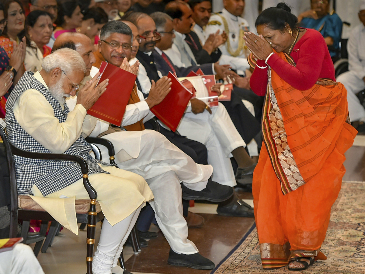  PRESIDENT KOVIND CONFERS PADMA AWARDS AT RASHTRAPATI BHAVAN Photo Gallery - Sakshi23