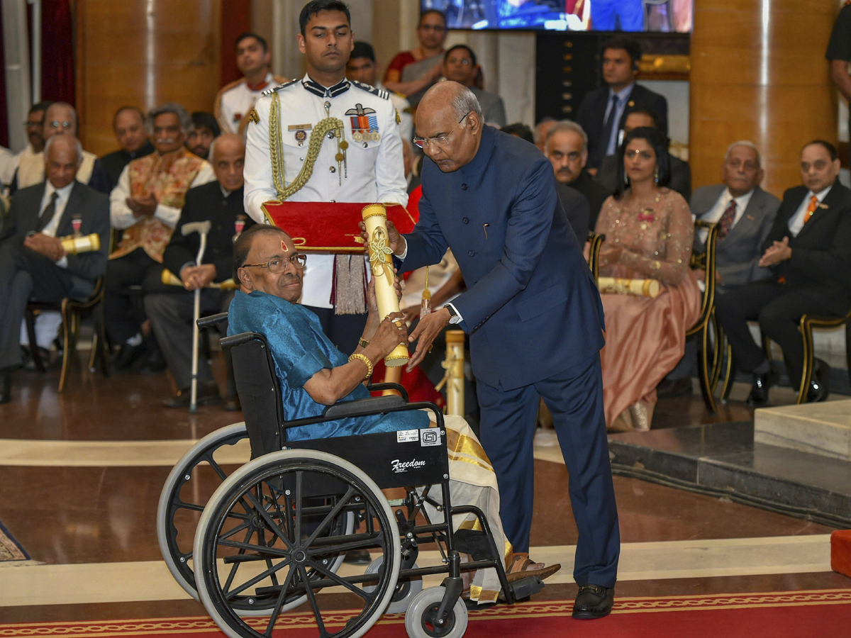  PRESIDENT KOVIND CONFERS PADMA AWARDS AT RASHTRAPATI BHAVAN Photo Gallery - Sakshi8