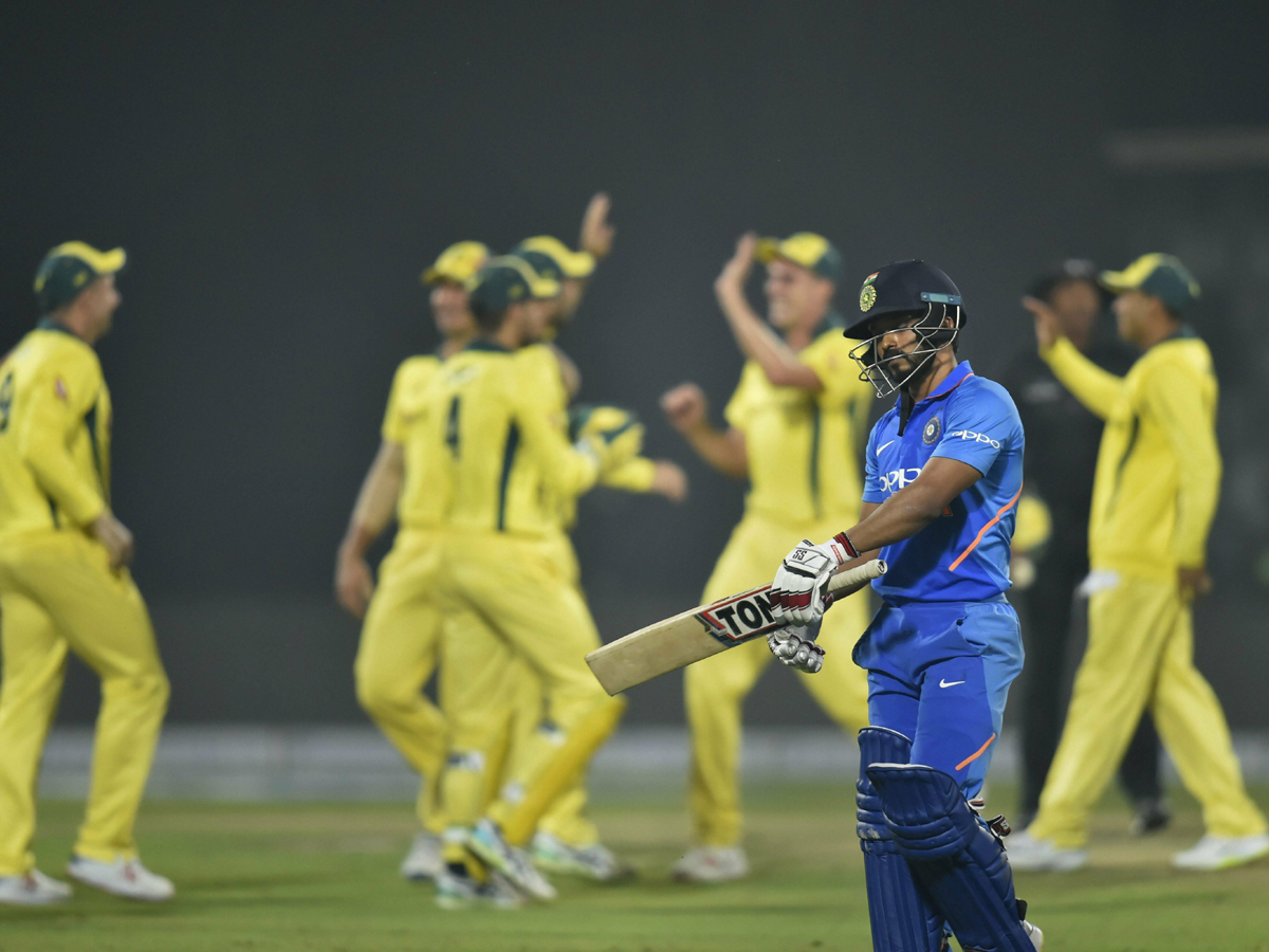 Australia win by 35 runs and clinch the series 3-2 Photo Gallery - Sakshi2