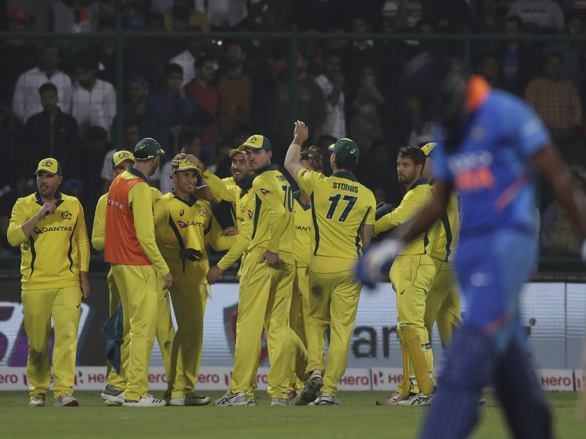 Australia win by 35 runs and clinch the series 3-2 Photo Gallery - Sakshi1