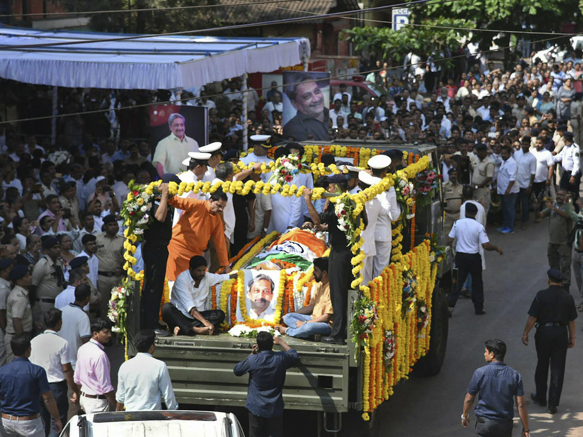 Manohar Parrikar during his funeral in Panaji Photo Gallery - Sakshi3