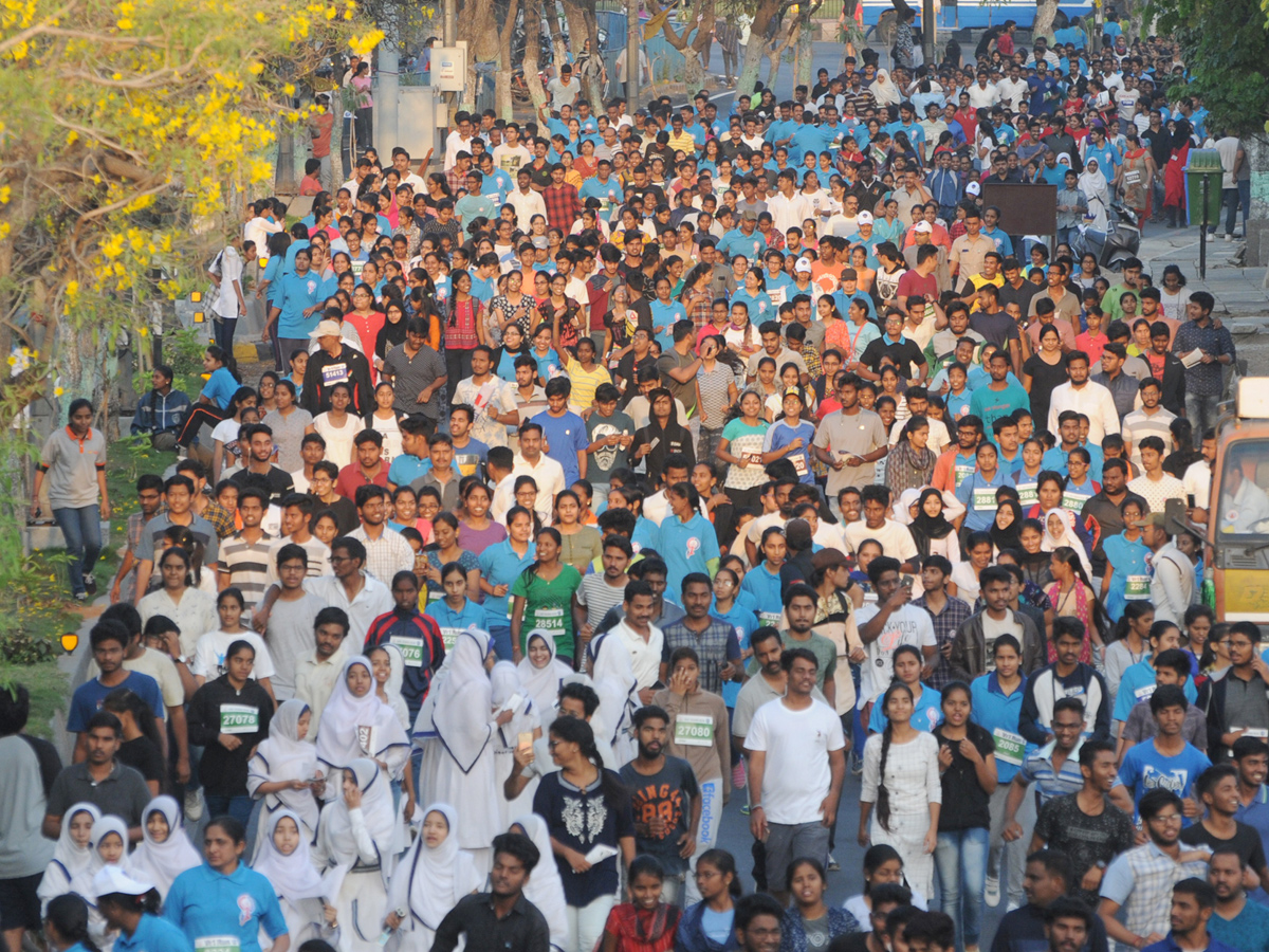 she team organizes 10k run in Hyderabad Photo Gallery - Sakshi3